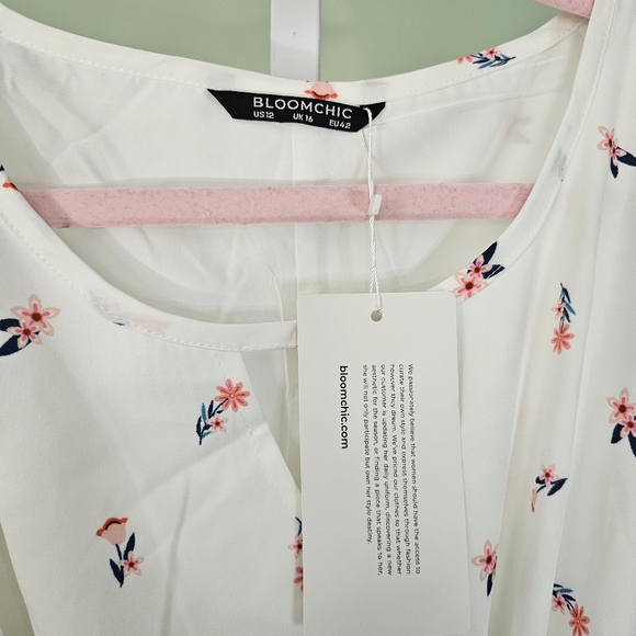 BloomChic Ditsy Floral Pocket Belted Keyhole Neck Flutter Tank Dress Size 12 - Picture 7 of 9